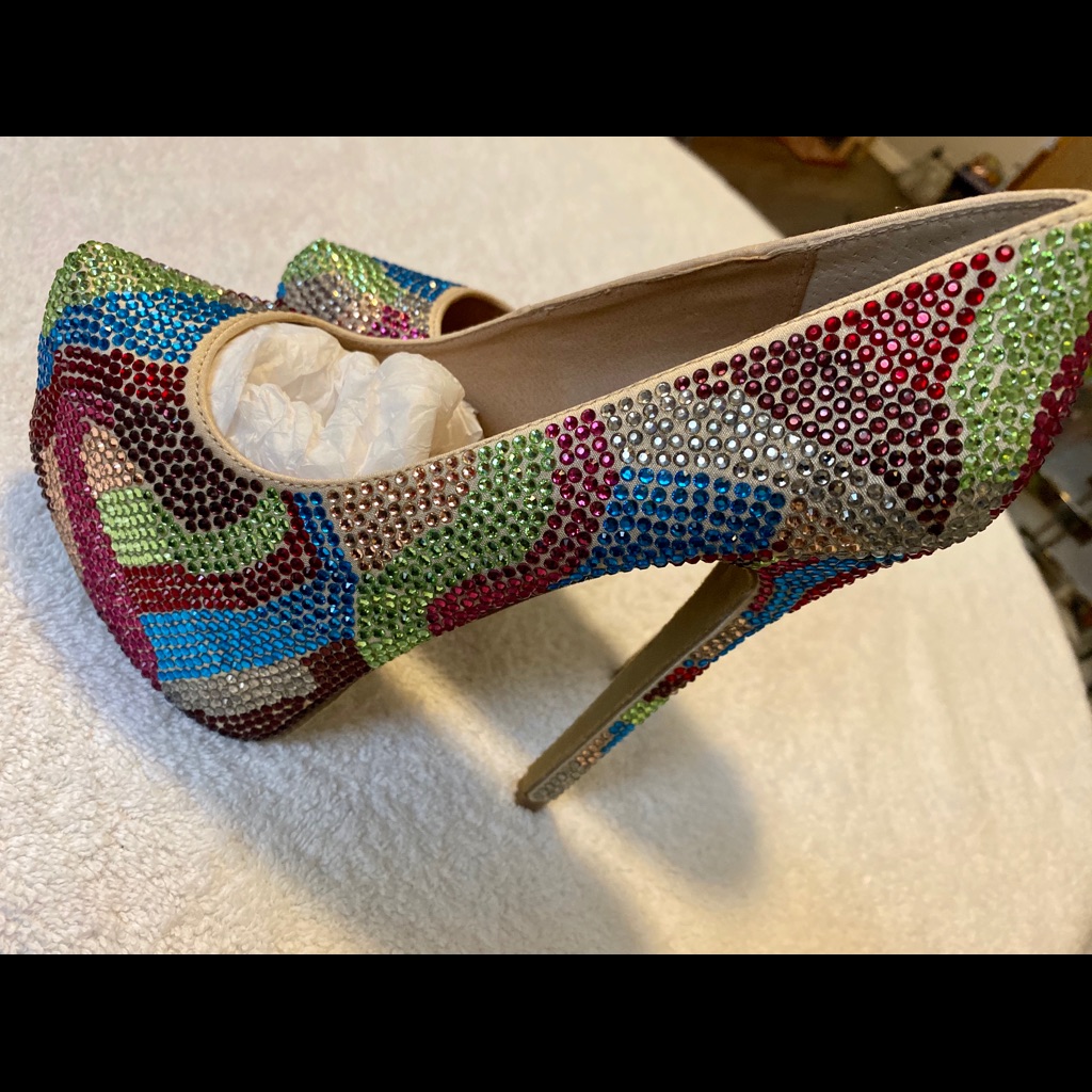 Brand New Gorgeous Heels By Steve Madden  Box 52